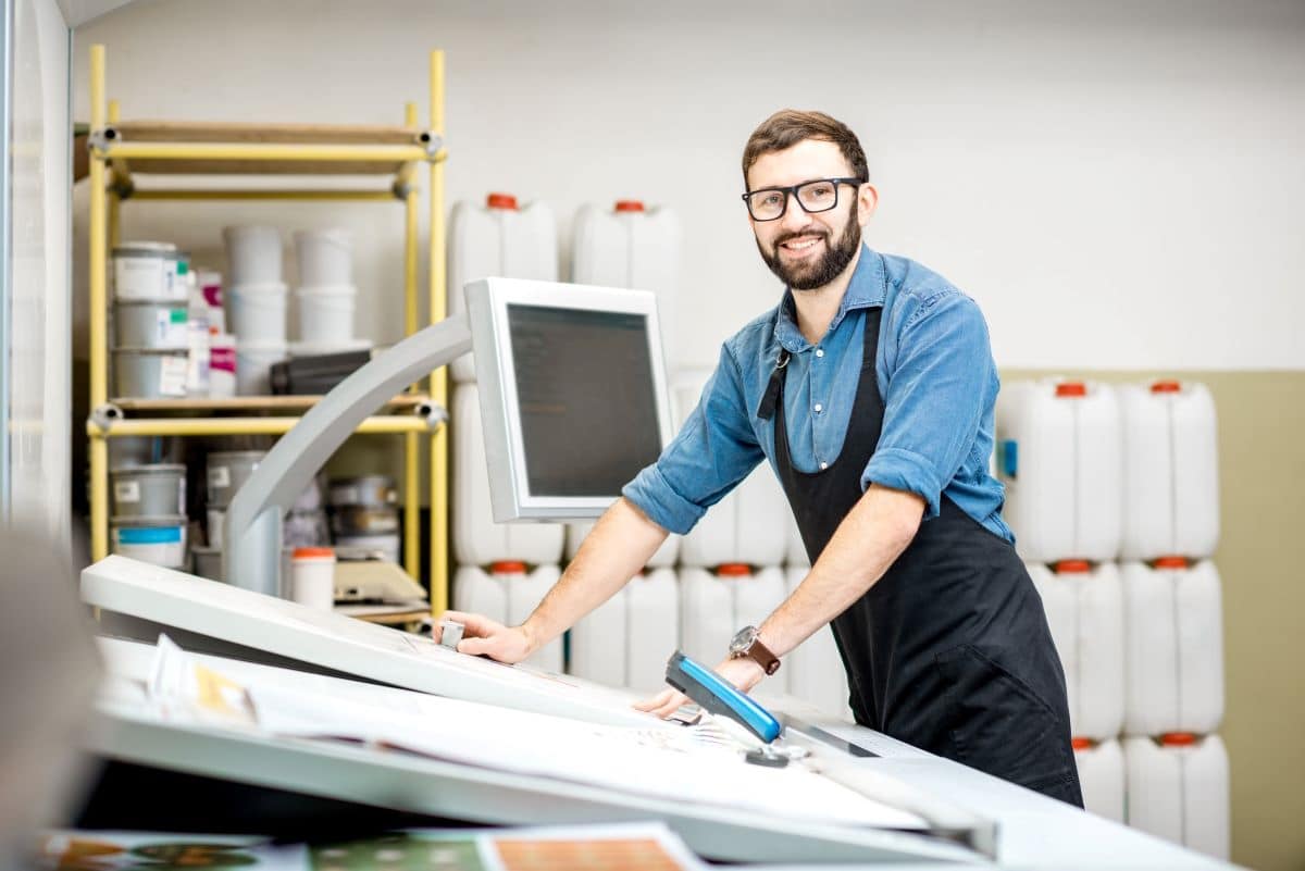 commercial printing company print shop worker